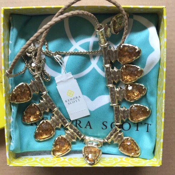 KENDRA SCOTT Willow Frontal Necklace - Picture 6 of 9